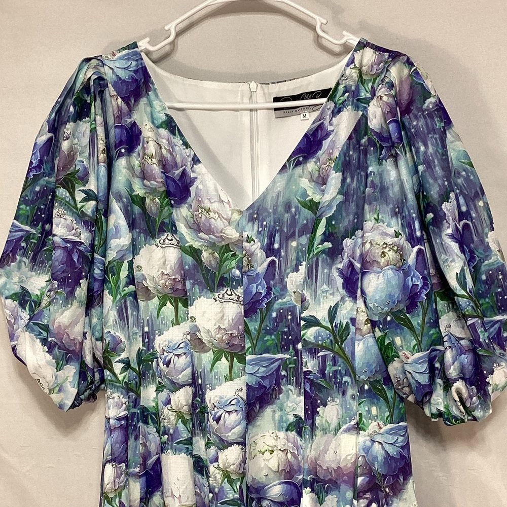 NWT Dahlia Mac Phee floral Maxi Dress in Blue and White - Picture 2 of 16